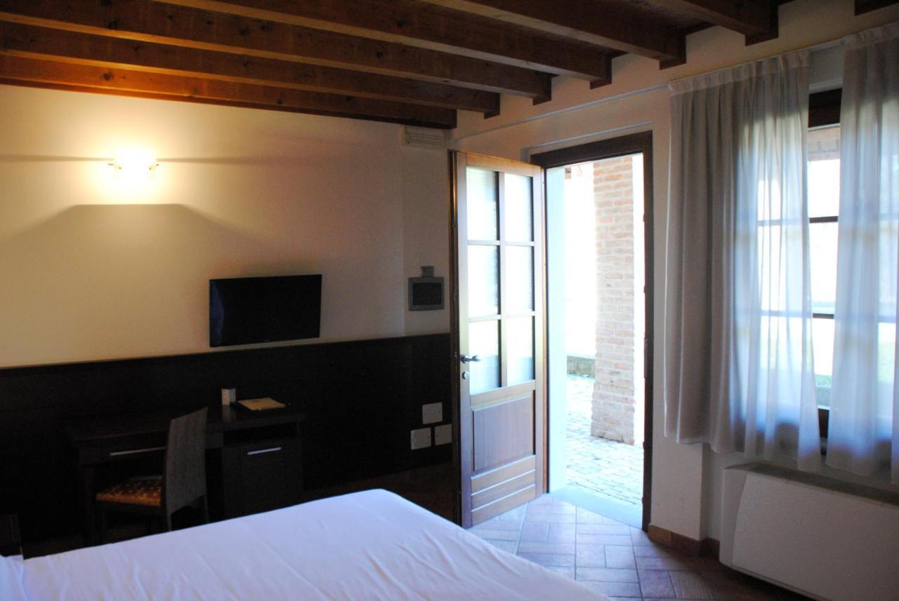Country Hotel Castelbarco 베프리오 다다 외부 사진