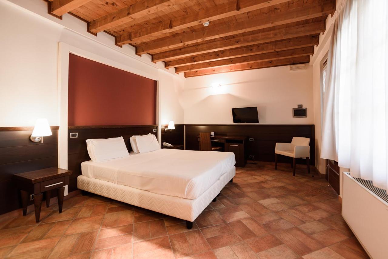 Country Hotel Castelbarco 베프리오 다다 외부 사진